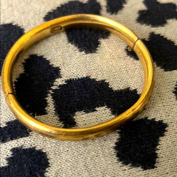 Gold Filled Bangle Bracelet - Picture 1 of 8